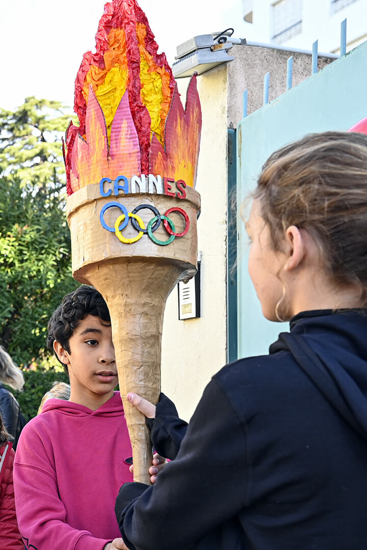 Relais des « flammes olympiques » des écoles de Cannes