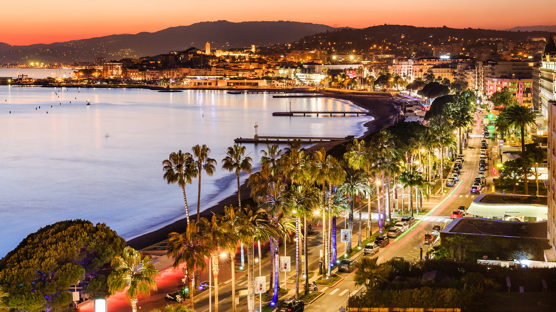 La Croisette quand la nuit tombe
