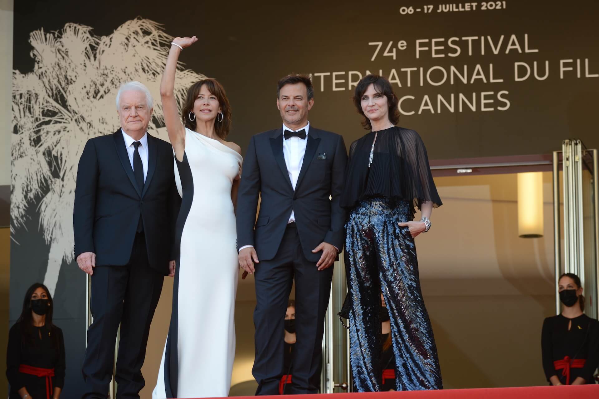 Crew of the film "Tout s'est bien passé"