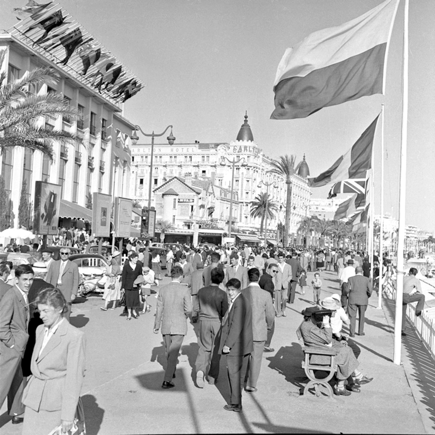 Vue de la Croisette avec le Palais