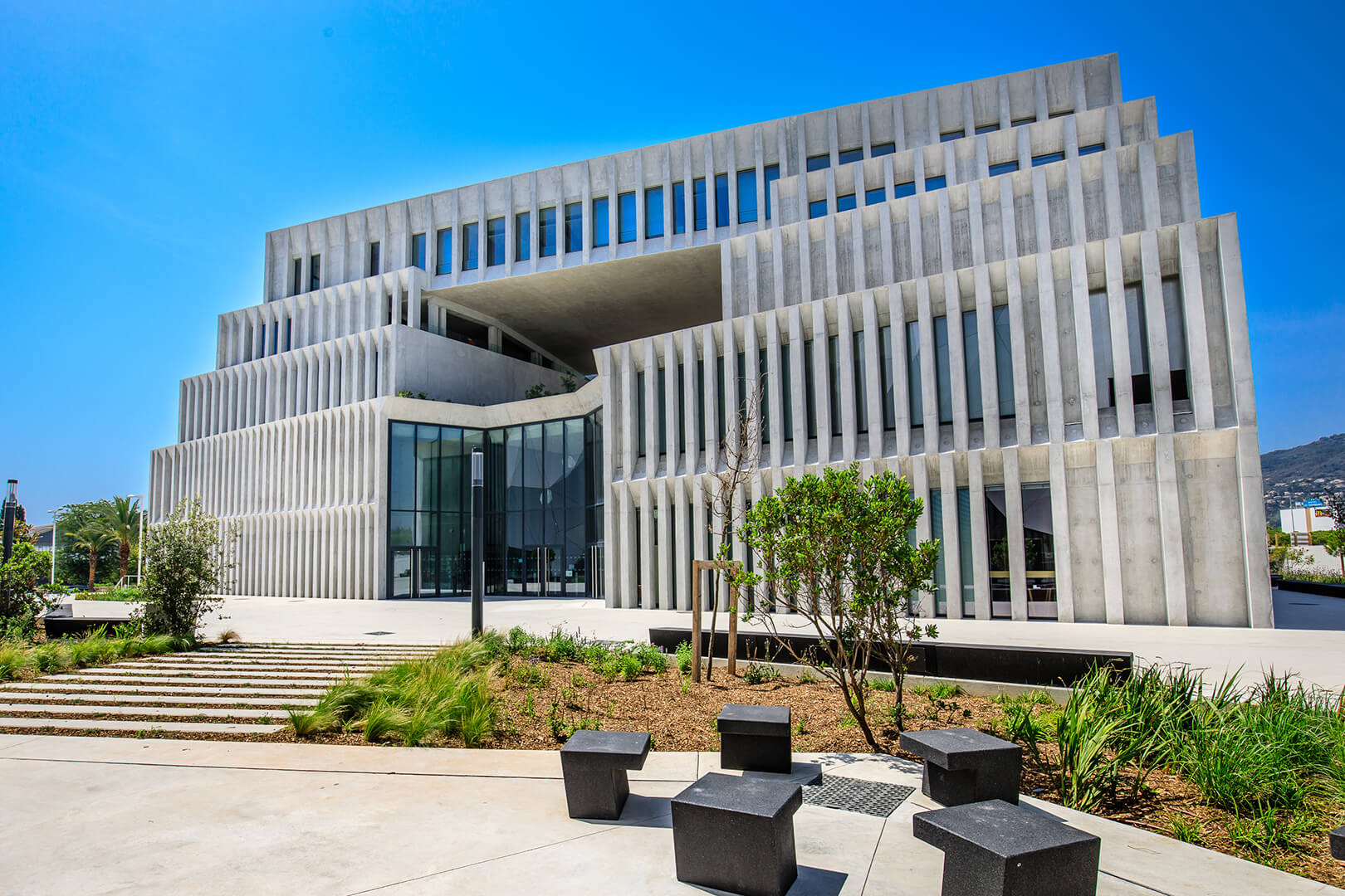 Campus universitaire de Cannes - Le bâtiment