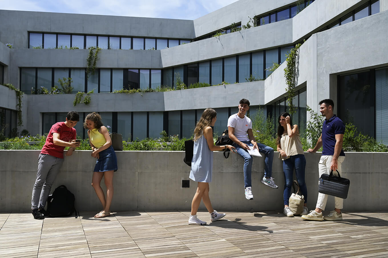 Campus universitaire de Cannes - Coursive à l'étage