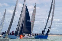 Image d'une course de bateaux @ Ronald Den Dekker